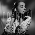 06-07-1984 Sade at studio in Amsterdam, The Netherlands.

[keywords]Black & White Image, Posed, Hand, Gloves, Singer[/keywords]